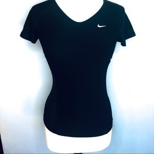 💪🏻Nike fit-dri navy top